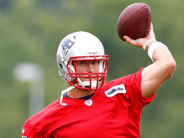 tim-tebow-new-england-patriots-first-practice